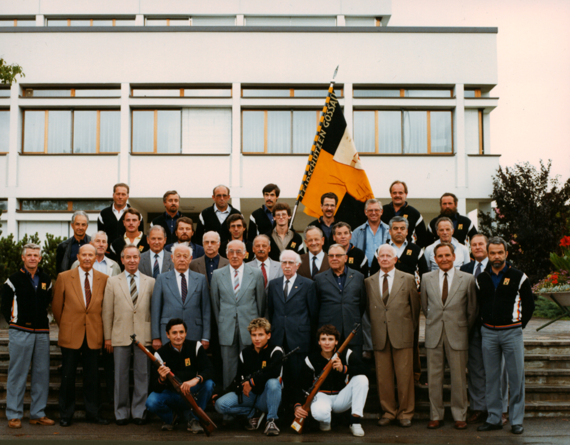 1986_vereinsfoto_125_jahre.jpg 1986_vereinsfoto_125_jahre.jpg